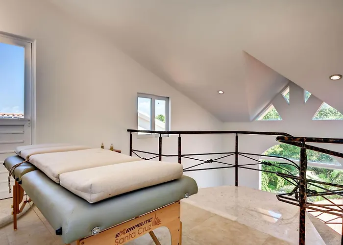 Casa Jaguar Villa *